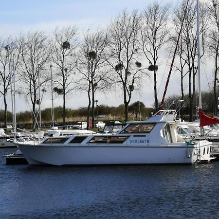 Exceptionnel Bateau Maison Reine Mathilde Ouistreham Exteriör bild